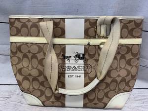 lot 12 image: Original Coach Purse