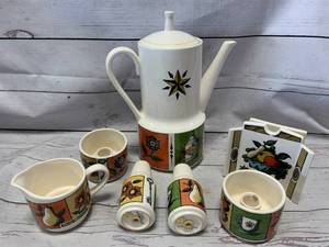 lot 60 image: 7pc Holt Howard 1960s Ceramicware