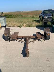 lot 80 image: Kar Kaddy 2 Car Dolly w Straps 2 Ball