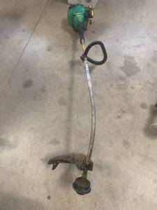 lot 102 image: Weed Eater XT260
