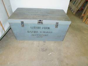 lot 1 image: Vintage Immigrant Trunk