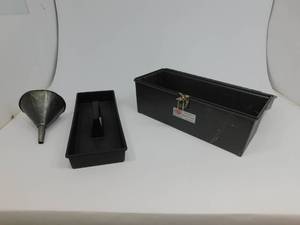 lot 87 image: Malco Master Craftsman Black Plastic Toolbox  Funnel
