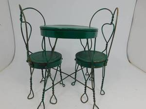 lot 22 image: Vintage Small Metal Table and Chairs for Dolls