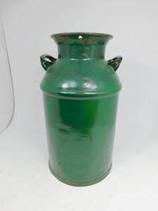 lot 33 image: Vintage Heavy Metal Milk Can