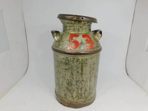 lot 34 image: Vintage Galvanized Metal Milk Can with Cover
