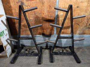 lot 45 image: Iron Weight Racks