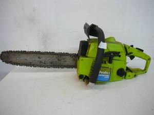 lot 3 image: Poulan Chain Saw