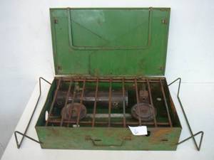 lot 6 image: Coleman 2 Burner Camp Stove