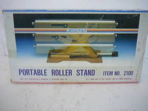 lot 26 image: Portable Roller Stand