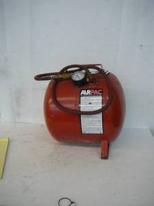 lot 40 image: Air Pac Air Tank