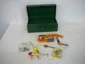 lot 53 image: Small Green Tackle Box & Tackle