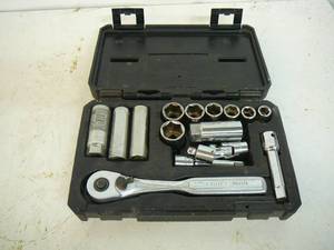 lot 65 image: Craftsman Socket Set 38