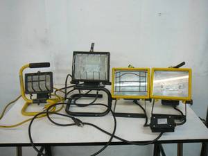 lot 85 image: Portable Work Lights (4)