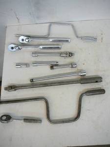 lot 87 image: Lot of Craftsman Tools