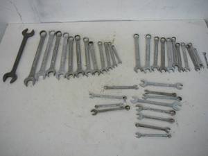 lot 90 image: Lot of Craftsman Wrenches