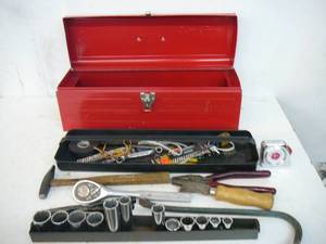 lot 103 image: Metal Tool Box & Tools
