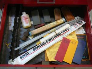 lot 107 image: Shop Items