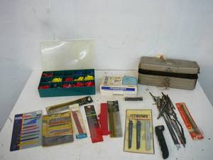 lot 126 image: Shop Items