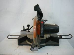 lot 137 image: Chicago 10 Compound Slide Miter Saw