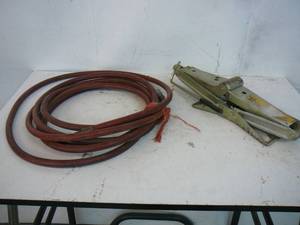lot 142 image: Jack & Air Hose