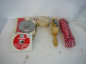 lot 144 image: RopeDiscsSalt Disc Cleaner