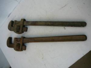 lot 177 image: 2- 24 Vintage Pipe Wrenchs