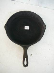lot 196 image: Cast Iron Skillet #8