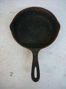 lot 199 image: Cast Iron Skillet #5
