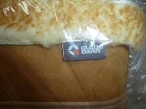 lot 52 image: Guide Gear Slippers Leather Size 8