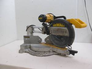 Dewalt sliding compound miter saw
