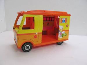 vintage Barbie camper, cooking center