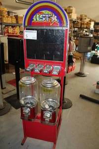 lot 5 image: Beaver Bulk Candy and Sticker Dispenser 6-Head Stand $.25$.50