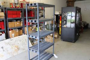 lot 42 image: Plastic Storage Rack 5-Tier