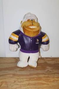 lot 72 image: Minnesota Vikings Gorilla Stuffed Animal