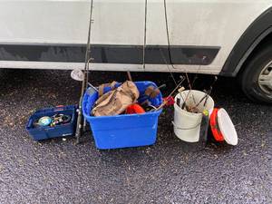 lot 216 image: Lot of Freshwater and Ice Fishing Equipment