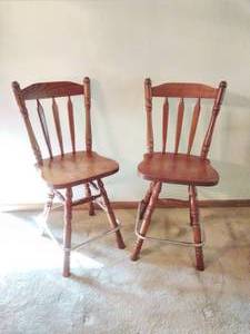 lot 75 image: Pair of Wooden Barstools