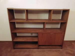 lot 81 image: Vintage Cabinet