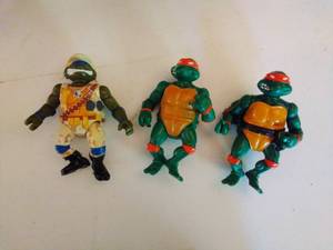 lot 94 image: Huge Lot of TMNT Action Figures and accessories