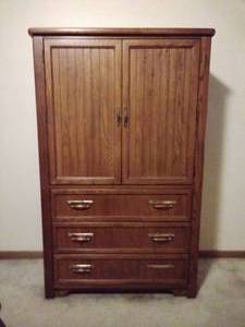 lot 39 image: Thomasville Armoire