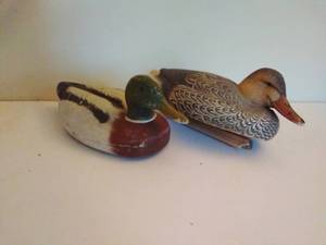 lot 67 image: Two Plastic Duck Decoys
