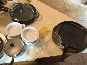 lot 164 image: Lot of Kitchen Items