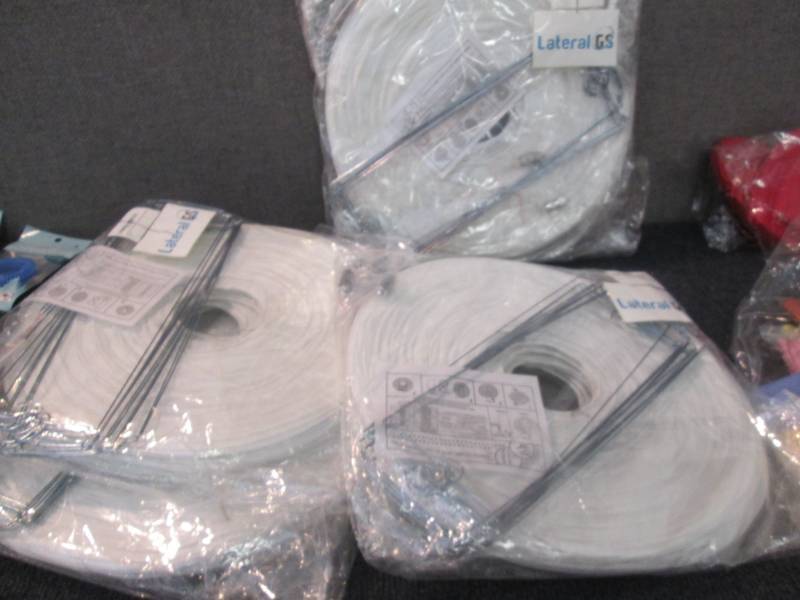 lot 287 image: 4 Pks White Paper Lanterns... End of K