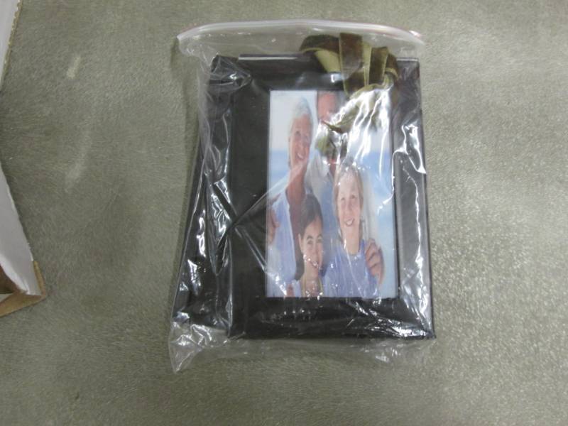 lot 55 image: 5-4pks Small Hanging Photo Frames, ... End of K