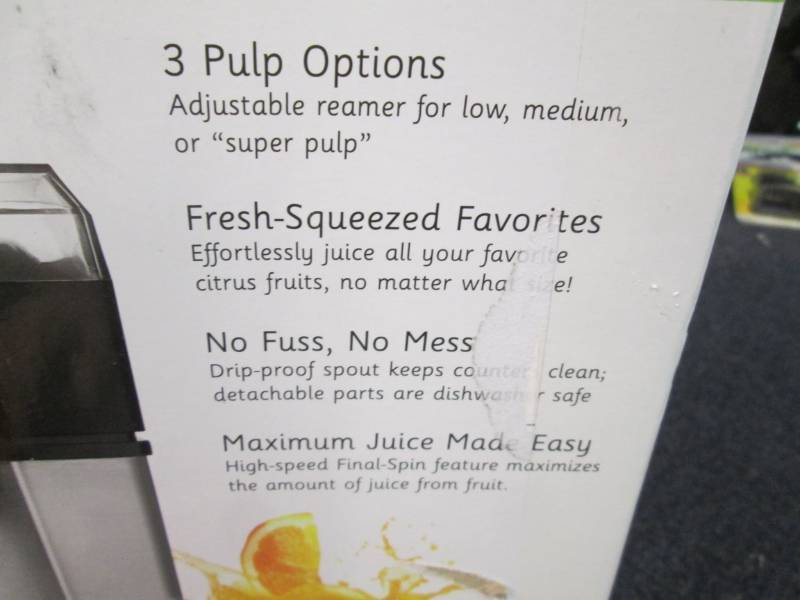 lot 335 image: Cuisinart Citrus Juicer open box, ... End of K