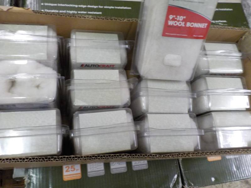 lot 360 image: Case of 12 - Auto Craft 9-10 Wool...