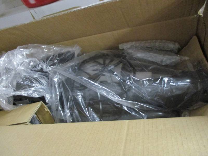 lot 145 image: Alcove 2 in 1 Corded Stick Vacuum C... Z- Floor