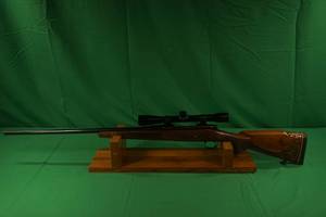 lot 1-45 image: Remington Model 700
