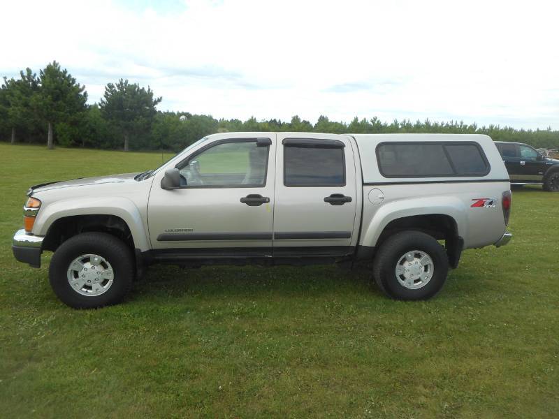 lot 2 image: 2004 Chevy Colorado LS Z71 4x4