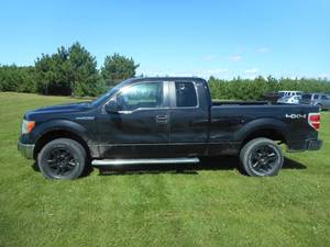 lot 3 image: 2012 Ford F150 Supercab XL 4x4
