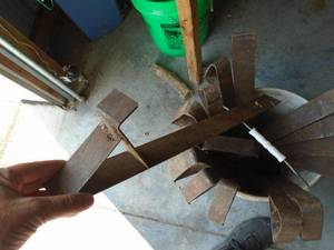 lot 17 image: Bucket of Roof Jacks
